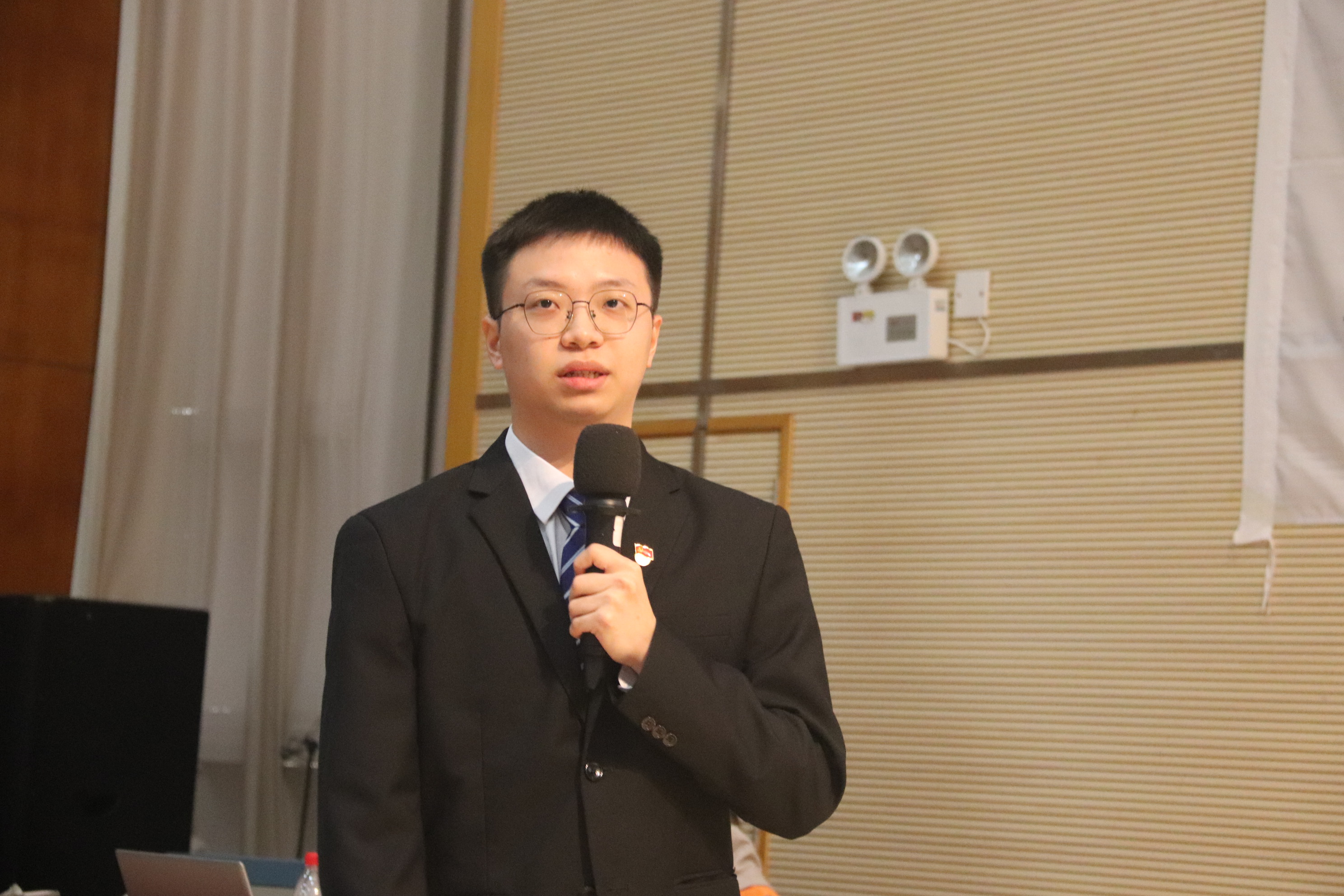法学院杜澍鑫自我展示.JPG