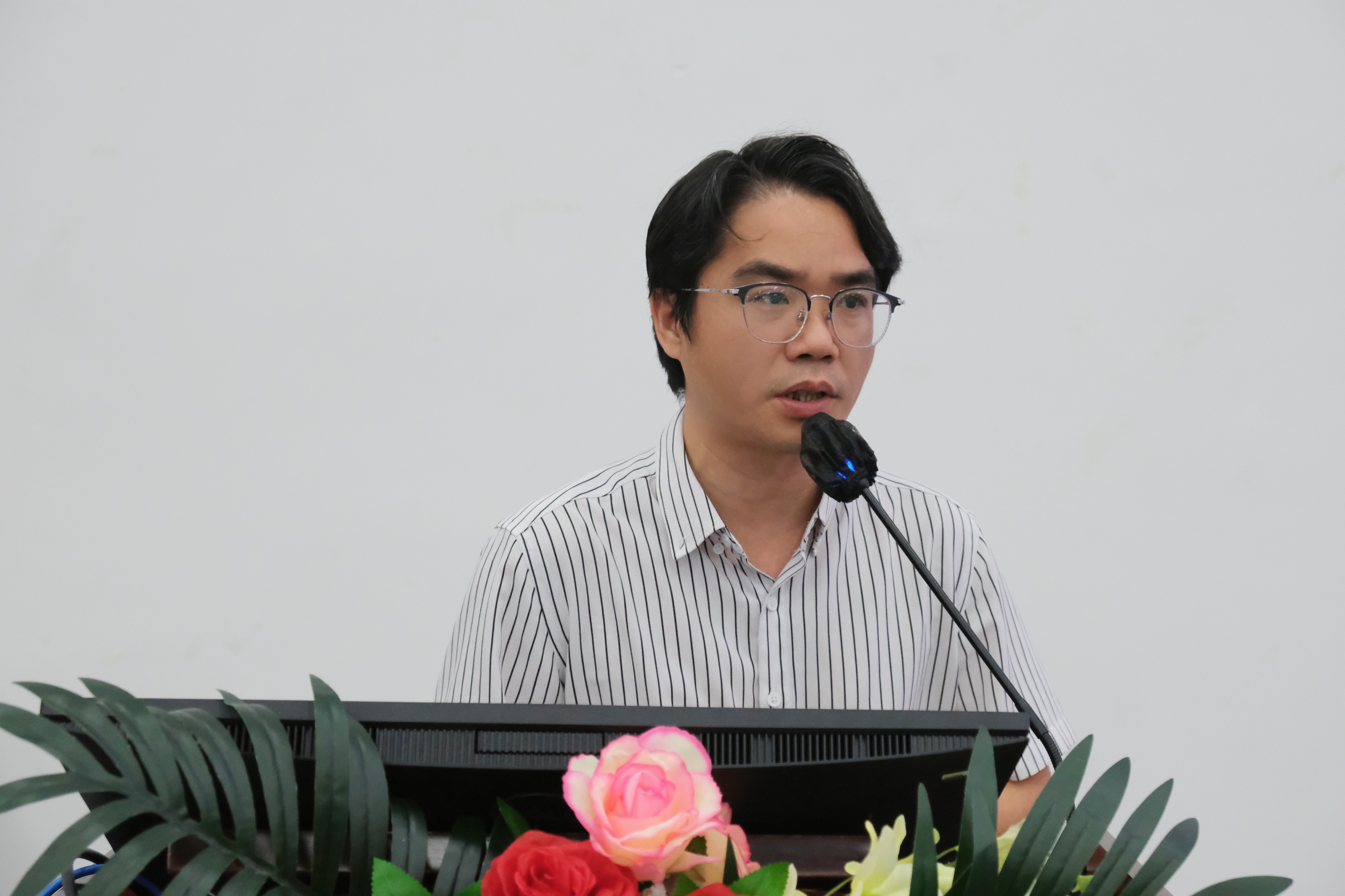 黄部长发言.jpg